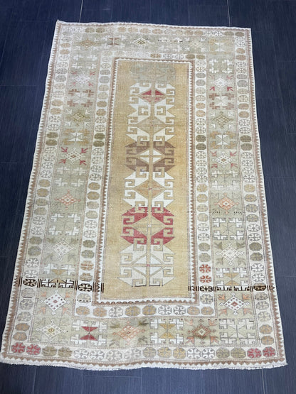 Vintage Rug, Oushak Rug, Wool Oriental 4 x 6.4 Rug, Handmade Rug, Persian Rug, Vintage Turkish Rug Hand Knotted Wool Rug