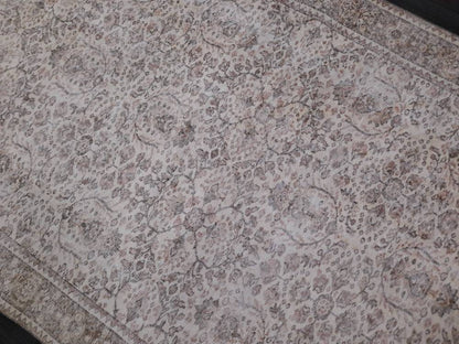 Neutral Vintage TURKISH 5.5 x 9.5 Rug Vintage Rug Vintage Muted Oriental Rug Wool Hand Knotted Rug Hand Made Rugs Antique Turkish Rug