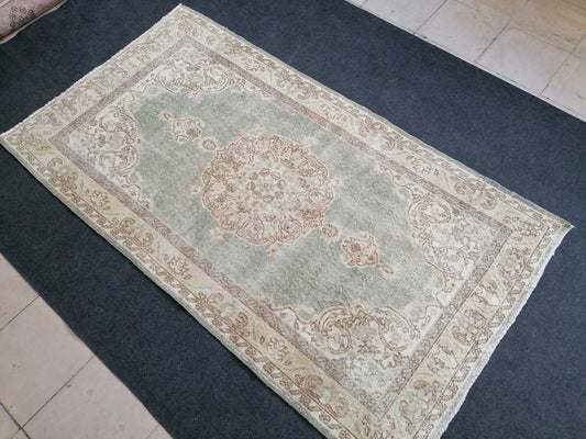 7'x3'10 vintage turkish rug, muted vintage rug, oushak rug, earth tone colors rug, pastel colors rug, faded vintage rug
