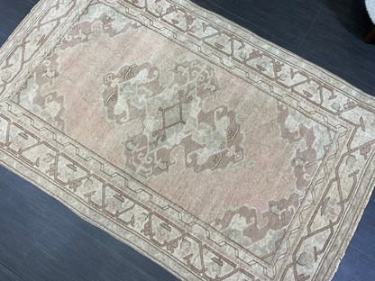 Handmade Rug, Oushak 3.6 x 5.6 Rug, Rustic Rug, Rug Runner, Turkish Rug, Farmhouse Rug, Vintage Rug, Wool rug