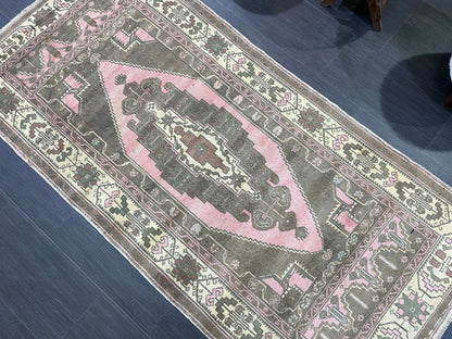 Anatolian Vintage Rug, TURKISH Rug, Vintage 3.2 x 6.9 Wool Rug, Oushak Rug, Hand Knotted Rug, 100% Wool Rug, Handmade Rug