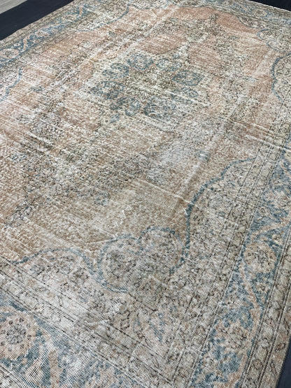 Vintage RUG Hand Knotted 7.5 x 10.6 TURKISH Rug Vintage Oushak Rug Wool Distressed Rug Handmade Rugs Vintage Turkish Rug