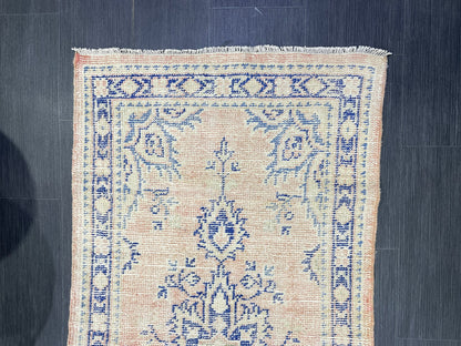 Antique Rug, Vintage 2.8 x 5.5 Rug, Turkish Wool Rug, Oushak Rug, Distressed Rug, Hand Knotted Rug, Persian Rug, Handmade Rug