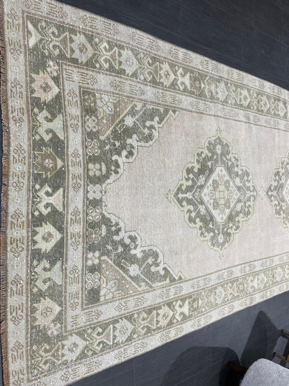 Muted Oushak Runner Rug Vintage Turkish 4.6 x 11.2 Runner Rug Vintage Runner Rug Hallway Runner Rug Kitchen Runner Rug Wool Runner Rug